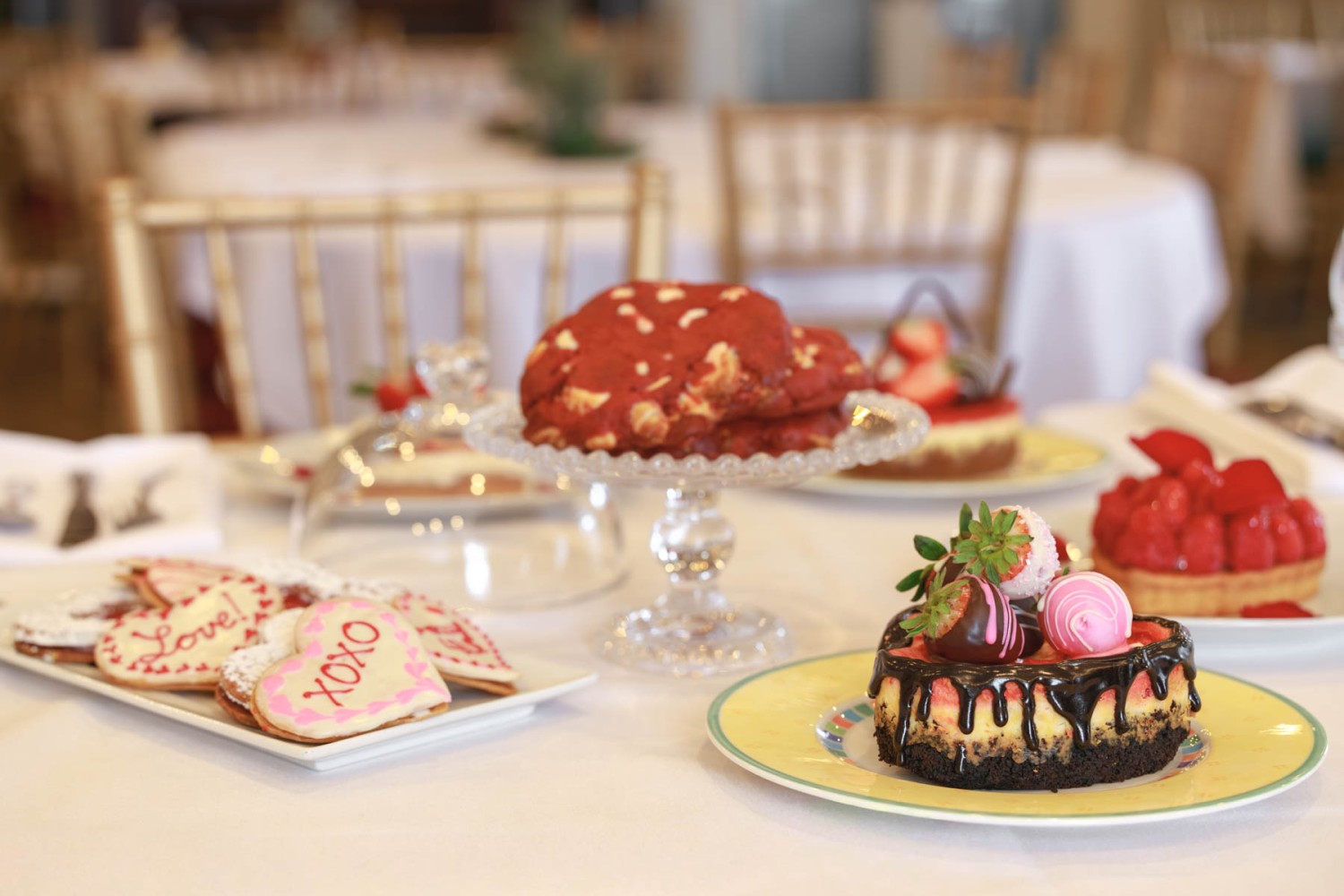 HCI-market-vday-desserts2