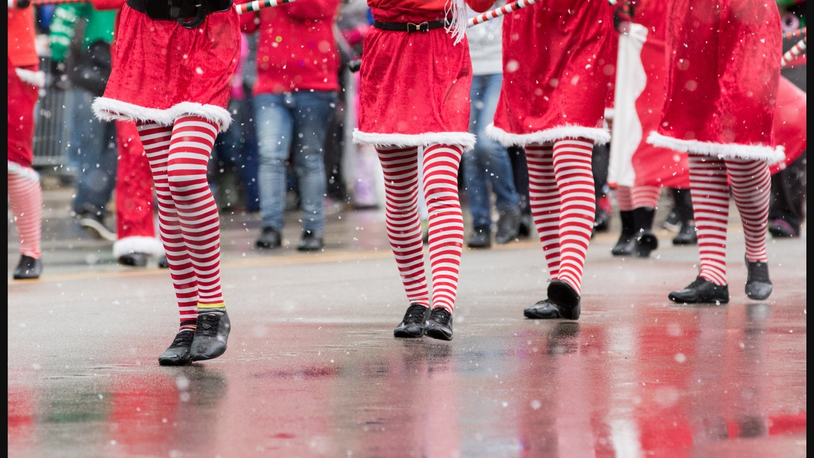 olde time holiday parade