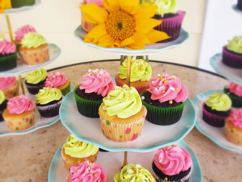 anniversary brunch cupcakes